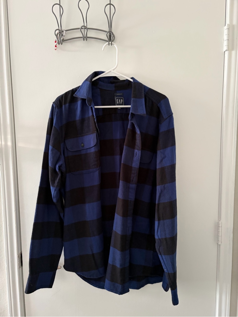 GAP Men’s Blue and Black Plaid Button-Down Shirt